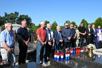 DSC_1093_Medium