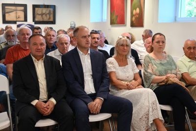 DSC_1175_Medium