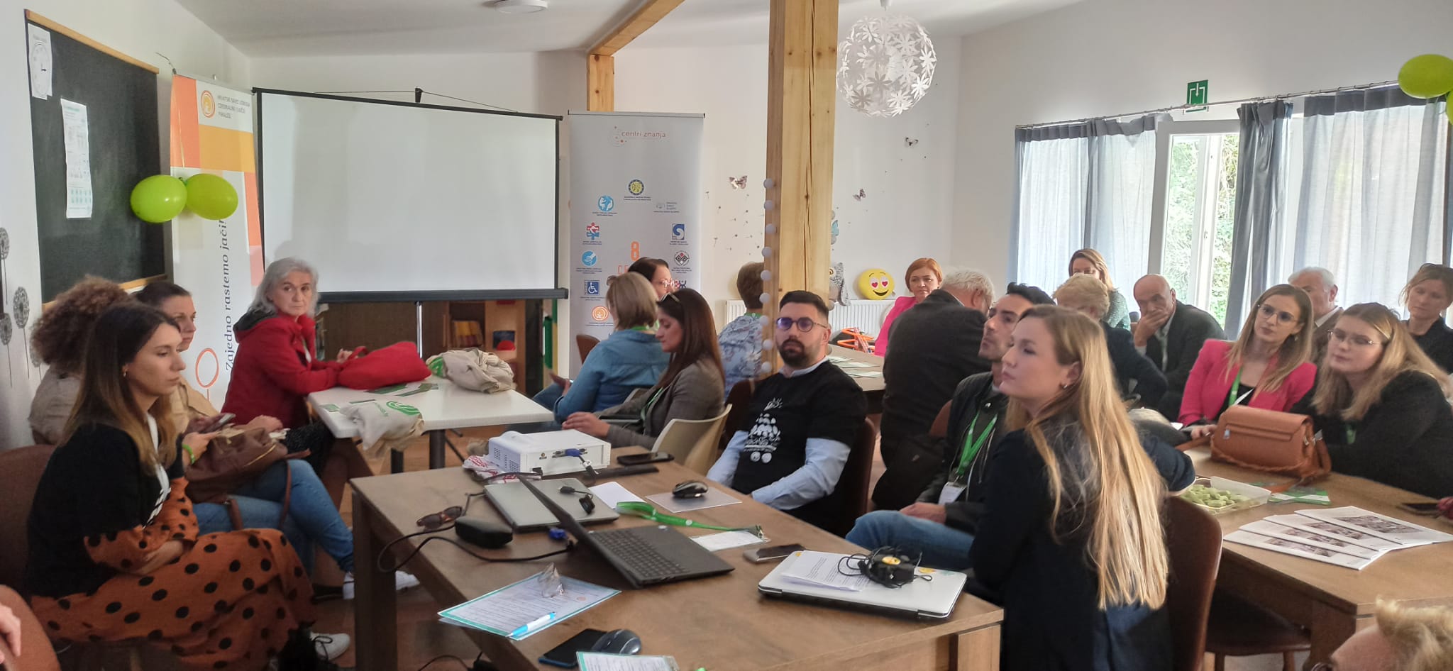 Pročelnica Upravnog odjela za zdravstvo, socijalnu skrb i hrvatske branitelje, Alenka Ljubešić, nazočila je u četvrtak, 6. listopada 2022. godine, na Inkluzivnoj farmi u Hrastovici kod Petrinje konferenciji pod nazivom "Uloga i korištenje napredne tehnologije u životima osoba s cerebralnom i dječjom paralizom" povodom Svjetskog dana cerebralne paralize.