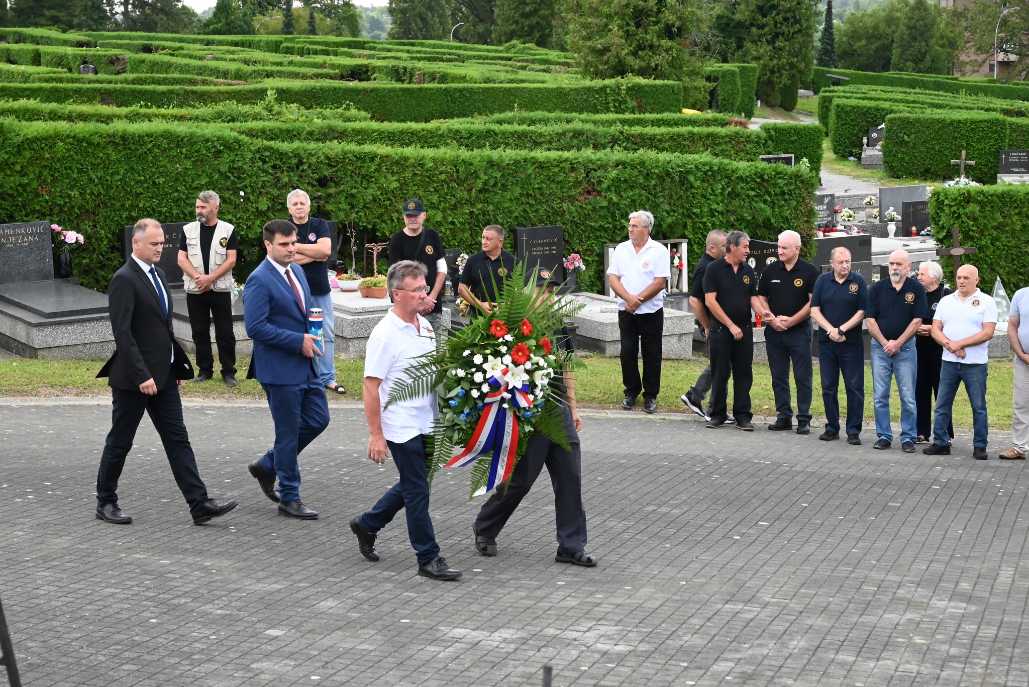 Sisačko-moslavački župan Ivan Celjak i zamjenik župana Mihael Jurić sudjelovali su u obilježavanju Dana pobjede i domovinske zahvalnosti i Dana hrvatskih branitelja Republike Hrvatske