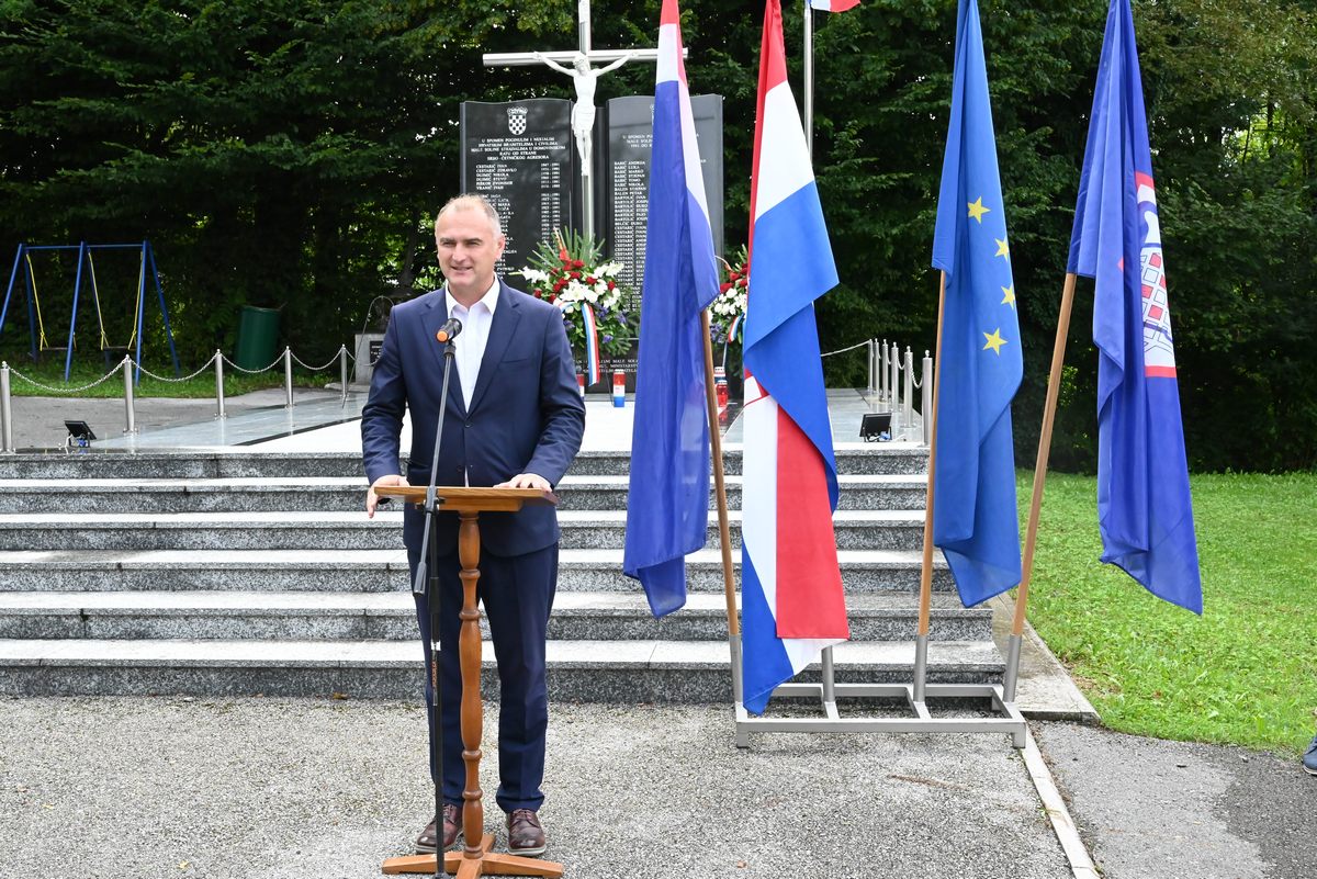 Zamjenik župana Mihael Jurić je u Maloj Solini (Grad Glina) sudjelovao u obilježavanju Dana Male Soline – „Preobraženja“.