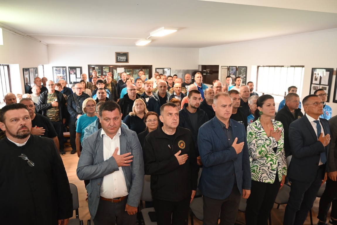 34. obljetnica ustrojavanja Zbora narodne garde Petrinja obilježena je u organizaciji Udruge ratni veterani, veterani Domovinskog rata grada Petrinje. 