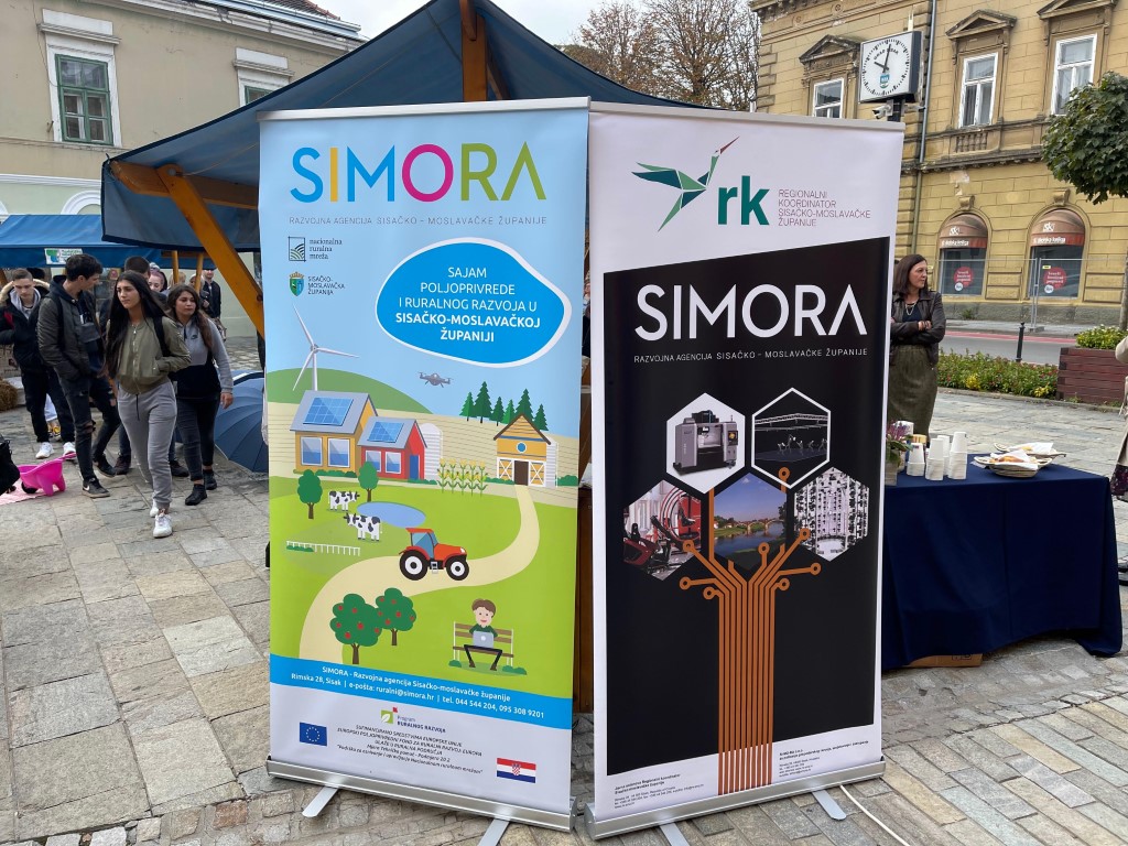 Župan Ivan Celjak i ministrica poljoprivrede Marija Vučković posjetili su u utorak 11. listopada 2022. godine, Sajam poljoprivrede i ruralnog razvoja u SMŽ koji se danas održavao u Sisku na prostoru Kranjčevićeve ulice, kod sata.