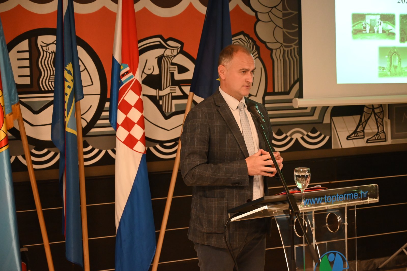 Svečanom sjednicom Općinskog vijeća, Topusko je danas proslavilo Dan općine i blagdan svoga zaštitnika, svetoga Vida.