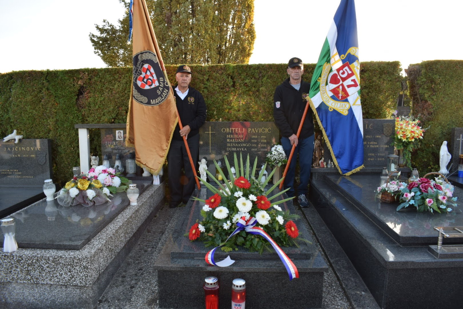 Župan Ivan Celjak je u utorak, 19. listopada 2021. godine, na gradskom groblju Viktorovac u Sisku sudjelovao u obilježavanju 30. obljetnice pogibije pukovnika Berislava Pavičića-Bere.