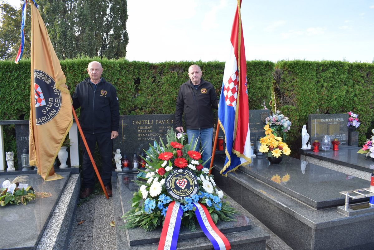 Zamjenik župana Mihael Jurić je u četvrtak, 19. listopada 2023. godine, na Gradskom groblju Viktorovac u Sisku, sudjelovao u odavanju počasti hrvatskom branitelju Berislavu Pavičiću – Beri