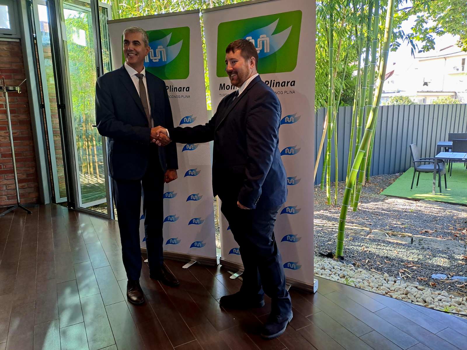 Projekt izgradnje novog plinovoda u Južnoj industrijskoj zoni grada Siska, predstavljen je danas u Sisku u nazočnosti predstavnika Montcogim plinare, Sisačko-moslavačke županije i poduzetnika koji posluju u toj zoni.