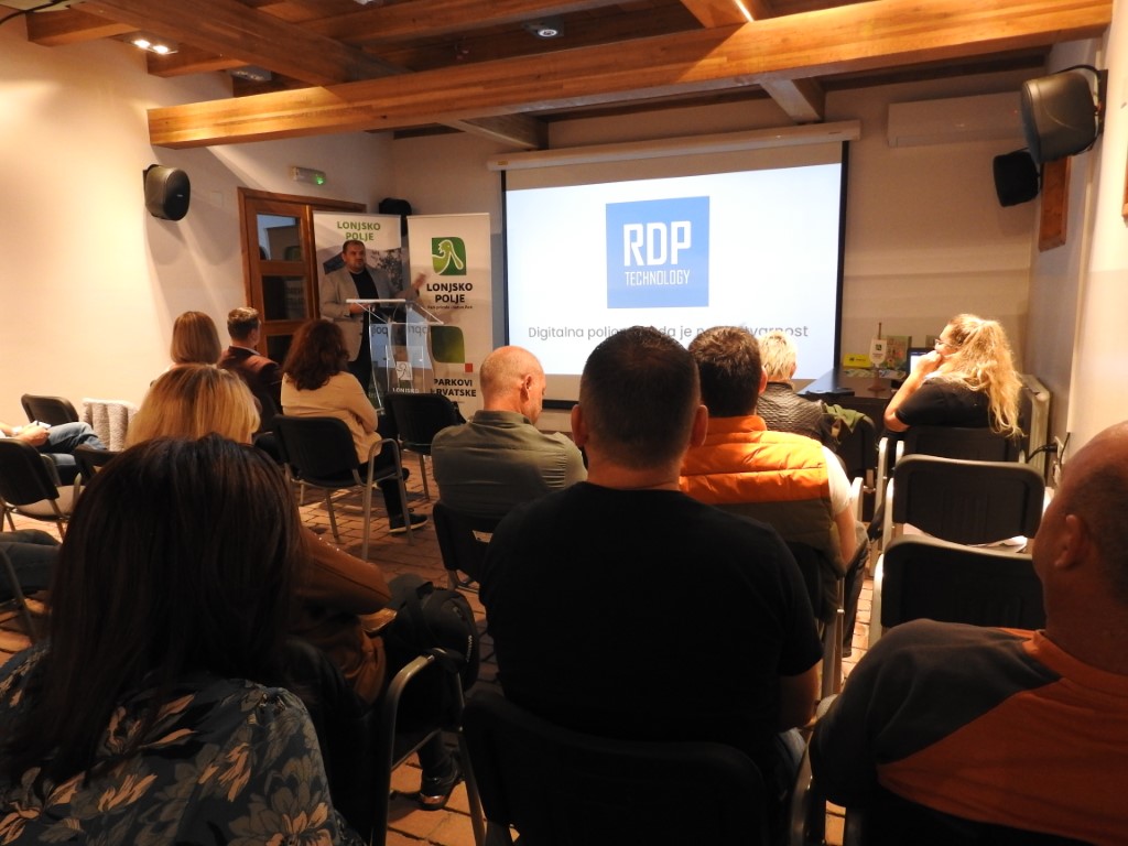 Javna ustanova Park prirode Lonjsko polje u nedjelju 22. listopada 2023. godine u Posjetiteljskom centru Repušnice organizirala je prvu javnu tribinu "Kako ubrzati rast i razvoj gospodarstva i ruralnog razvoja".