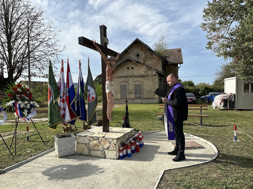 U Petrinji je u nedjelju, 8. listopada 2023 godine obilježena 32. godišnjica ustrojavanja 74. samostalnog bataljuna Petrinja. Obilježavanju je nazočio izlaslanik Vlade Republike Hrvatske i sisačko-moslavačkog župana Nenad Bužanić.