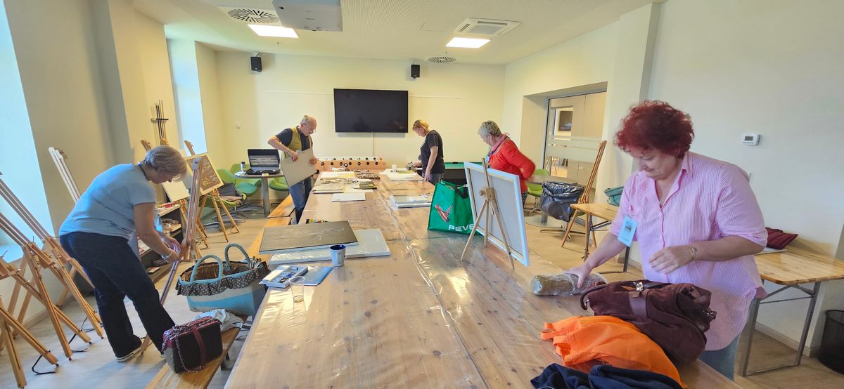 Ravnatelj Kulturno-povijesnog centra Sisačko-moslavačke županije Ivica Valent nazočio je otvaranju 7. likovne kolonije, koja je ove godine održana u prostoru Veteranskog centra u Petrinji. Organizatori su Udruga hrvatskih vojnih invalida Domovinskog rata grada Petrinje i Veteranski centar Petrinja.