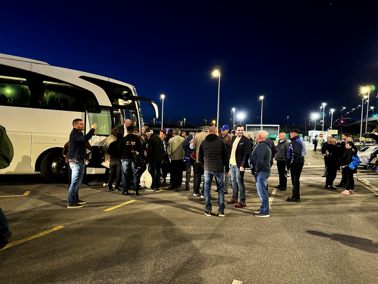 U ranim jutarnjim satima u subotu 28. listopada 2023. godine više od 300 hrvatskih branitelja i članova njihovih obitelji krenuli su prema gradu Vukovaru.