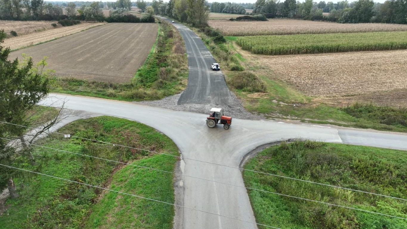 Stanovnici općine Martinska Ves dugi niz godina željeli su put kojim bi na brži i sigurniji način bili povezani sa susjednom Zagrebačkom županijom.  Osim stanovnika ove općine sada će i svi ostali koji se nađu na ovom području, do Zagrebačke županije, odnosno Rugvice, moći doći županijskom cestom od Mahova preko Ivanić Grada. 