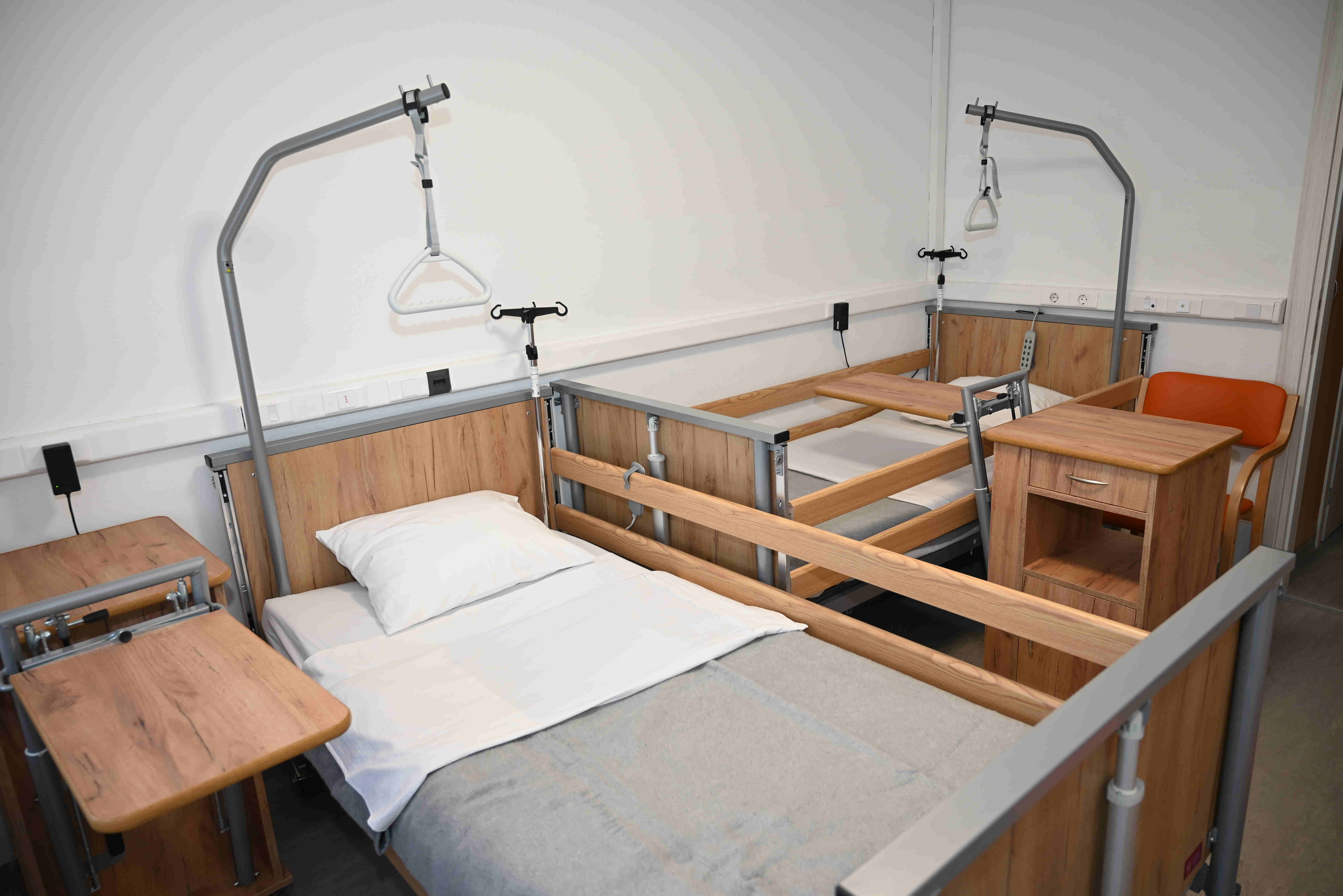 Dom za starije osobe Petrinja, najstarija ustanova za skrb o starijim osobama u Sisačko-moslavačkoj županiji, sve je bliže povratku korisnika u njihov prostor.