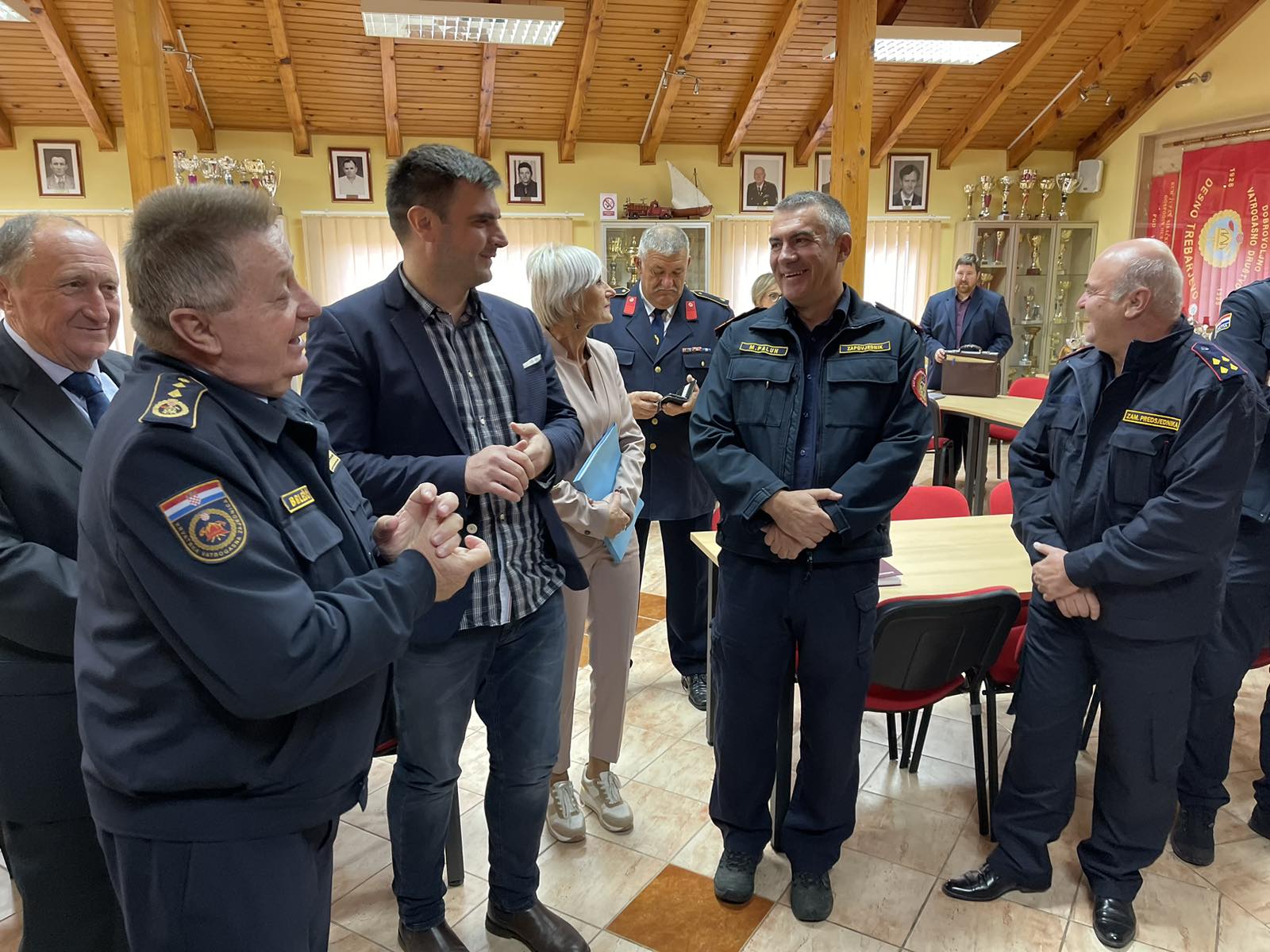 Sisačko-moslavačkoj županiji su iz državnog proračuna odobrena dodatna sredstva u iznosu 7 milijuna EUR za obnovu objekata javnih vatrogasnih postrojbi i dobrovoljnih vatrogasnih društava na potresom pogođenom području.