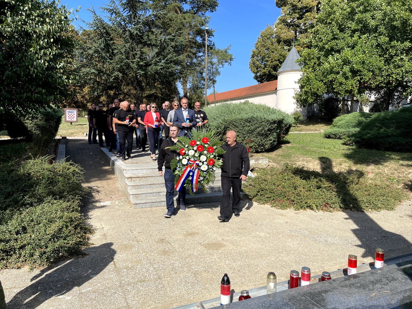 Zamjenik župana Mihael Jurić je u četvrtak, 9. rujna 2021. godine, u Kutini sudjelovao u obilježavanju 30. godišnjice osnutka specijalne jedinice policije „RIS“ Kutina.  Obilježavanje će počelo polaganjem vijenaca kod središnjeg križa na groblju u Kutini, a nastavljeno predstavljanjem rada USJPDR "RIS" Kutina u Domu hrvatskih branitelja.