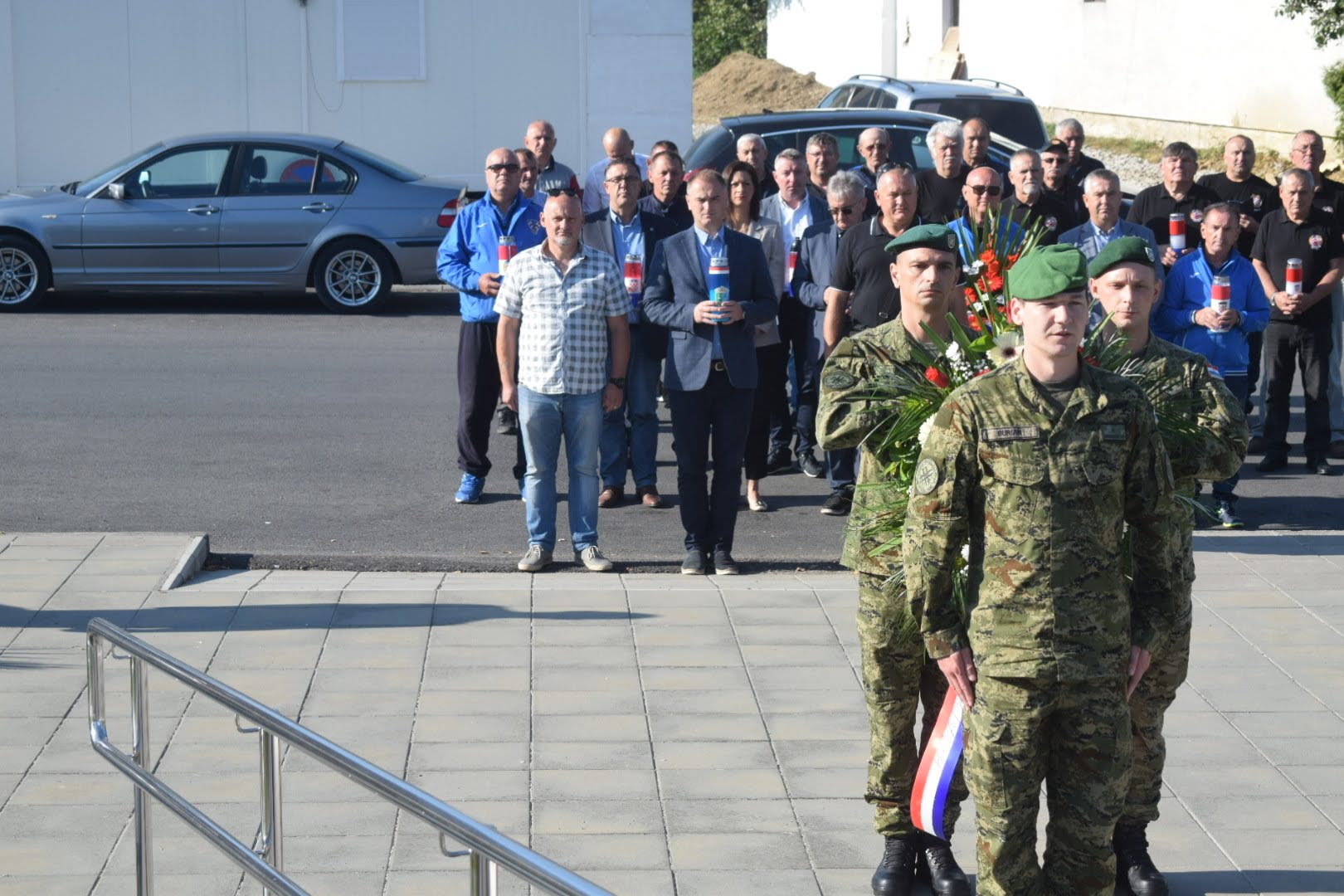 Zamjenik sisačko-moslavačkog župana Mihael Jurić je u subotu 4. rujna 2021. godine, nazočio 17. petrinjskim sportskim susretima branitelja, tradicionalnoj sportsko-kulturnoj manifestaciji u organizaciji udruge HVIDR-a grada Petrinje.