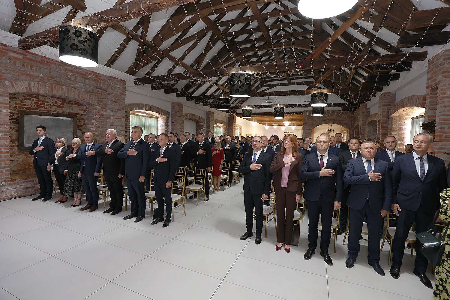 Zamjenik župana Miheal Jurić je u petak, 1. rujna 2023. godine u Virovitici nazočio svečanoj sjednici Županijske skupštine u povodu Dana Virovitičko-podravske županije