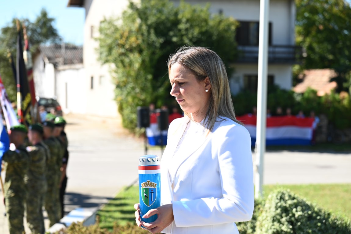 U Petrinji održana središnja manifestacija „Dani sjećanja 1991. – 2026.“
