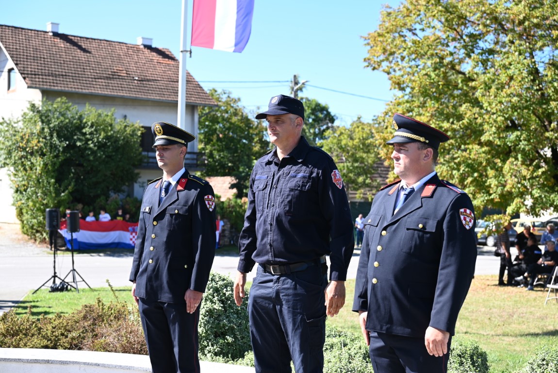 DSC_9609_Medium