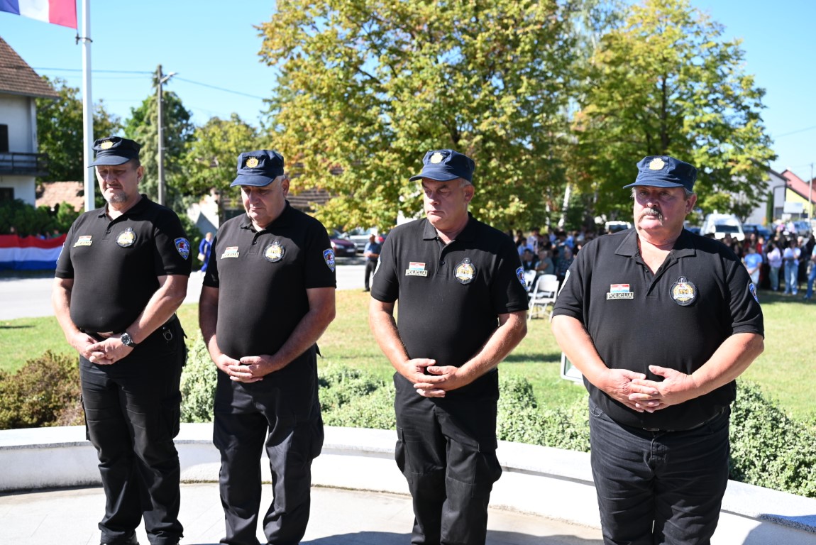 DSC_9647_Medium