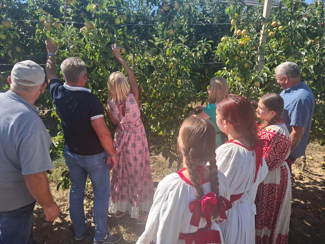 Obilježen početak berbe jabuka u Moslavini 
