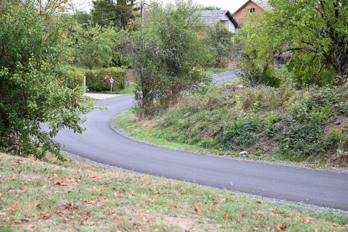 DSC_8935_Medium