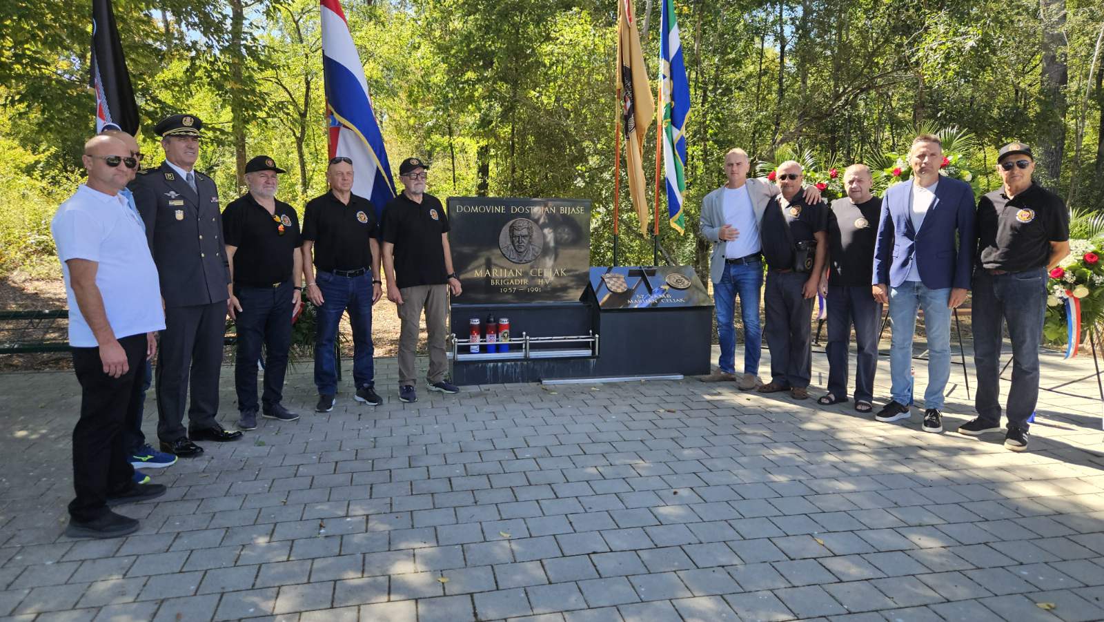 Na Aerodromu Sisak u Šašnoj Gredi održan je se XIV. Memorijalni Aeromiting Marijan Celjak, tradicionalna manifestacija posvećena heroju obrane Siska, brigadiru Marijanu Celjaku.