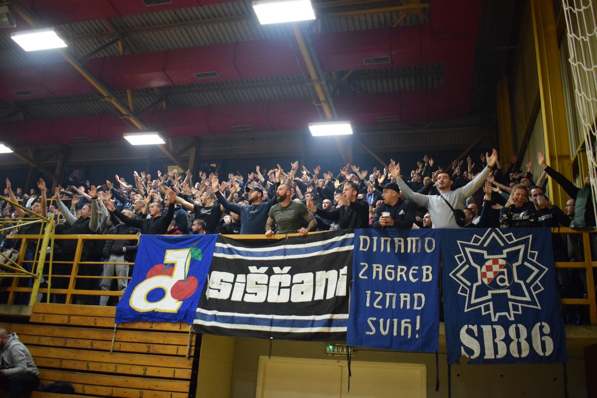 Župan Ivan Celjak je u petak, 6. siječnja 2023. godine, u Sportskoj dvorani Brezovica u Sisku zajedno s velikim brojem Siščana uživao u nesvakidašnjem sportsko-humanitarnom spektaklu. Klub navijača Dinama Bad Blue Boys Sisak je organizirao humanitarni futsal turnir za pomoć obitelji Šimić iz Siska, koja je u katastrofalnom potresu koji je pogodio velik dio Sisačko-moslavačke županije ostala bez krova nad glavom, a uz to ih je pogodila i teška bolest.