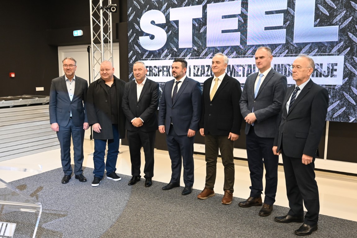 Zamjenik župana Mihael Jurić sudjelovao je u srijedu, 17. siječnja 2024. godine u Novskoj na prvoj tematskoj konferenciji o metalnoj industriji pod nazivom "Perspektive i izazovi metalne industrije". Konferenciju je organizirala firma Metaflex d.o.o. i Razvojna agencija Grada Novske s ciljem ostvarivanja suradnje poduzeća iz metalne industrije, ostvarivanje novih kontakta i poslovnih prilika, ali i da se vidi podrška županije, grada, javnih ustanova u poticanju i podršci metalnoj industriji.