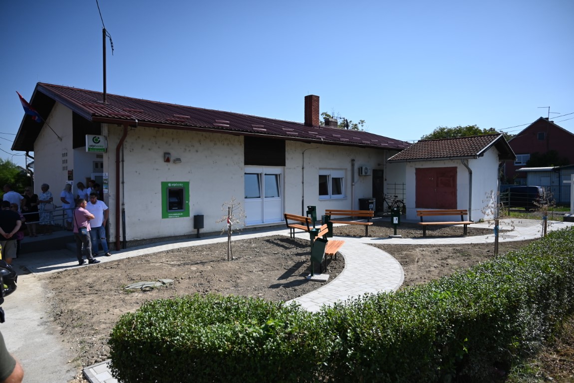 Župan Ivan Celjak sa suradnicima obišao je u ponedjeljak, 17. srpnja 2023. godine ambulantu Doma zdravlja SMŽ u sisačkom gradskoj četvrti Galdovo, gdje su u završnoj fazi radovi na obnovi i uređenju.