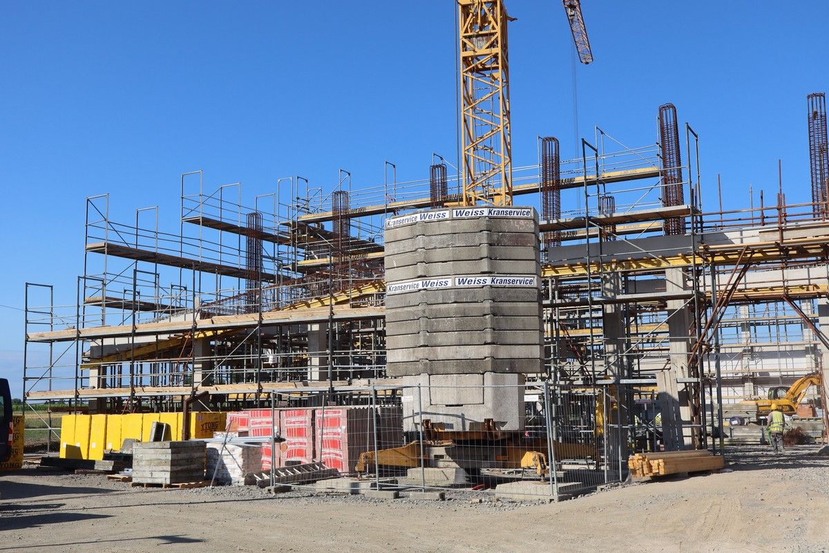 Gradnja nove sportske dvorane, najvažnijeg infrastrukturnog projekta na području općine Velika Ludina, zadovoljavajuće napreduje. 