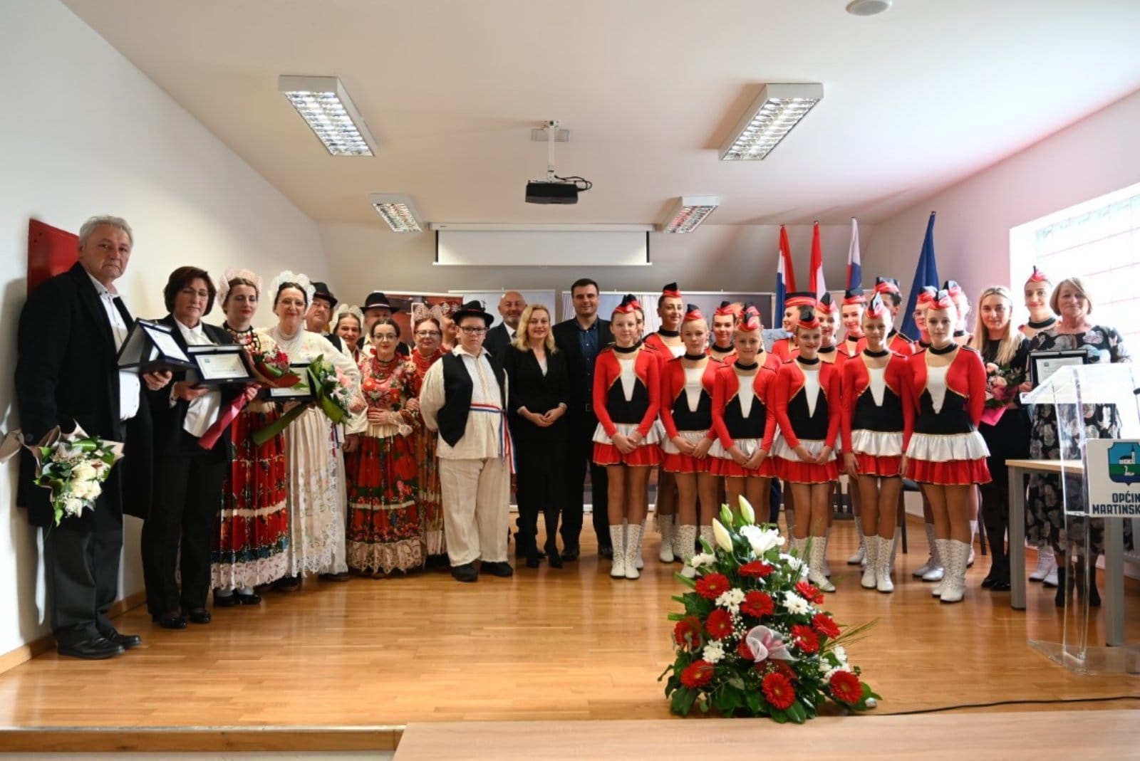 Svečanom sjednicom Općinskog vijeća Općine Martinska Ves, koja je održana u subotu, 11. studenoga 2023. godine, obilježen je Dan općine i blagdan sv. Martina biskupa.