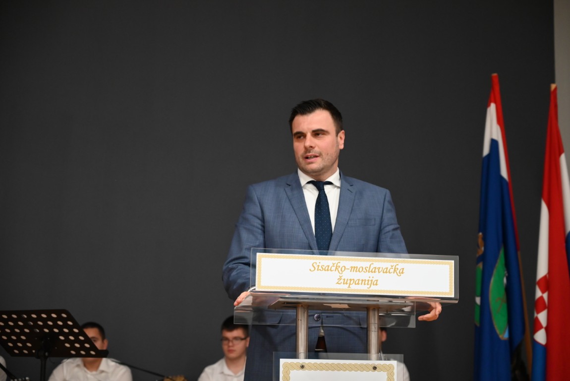 U Sisku je danas svečano obilježena 34. obljetnica osnivanja Specijalne jedinice policije „OSA“.