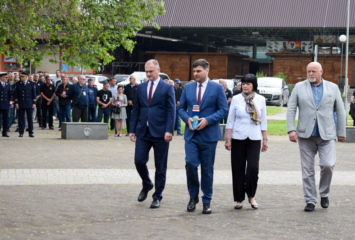 U povodu Dana državnosti Republike Hrvatske, u utorak 30. svibnja 2023. godine u organizaciji Sisačko-moslavačka županija u spomen na sve poginule, preminule i nestale hrvatske branitelje položeni su vijenci i zapaljene svijeće kod središnjeg križa na Gradskom groblju Viktorovac te kod spomenika poginulim hrvatskim braniteljima u Parku dr. Franje Tuđmana.