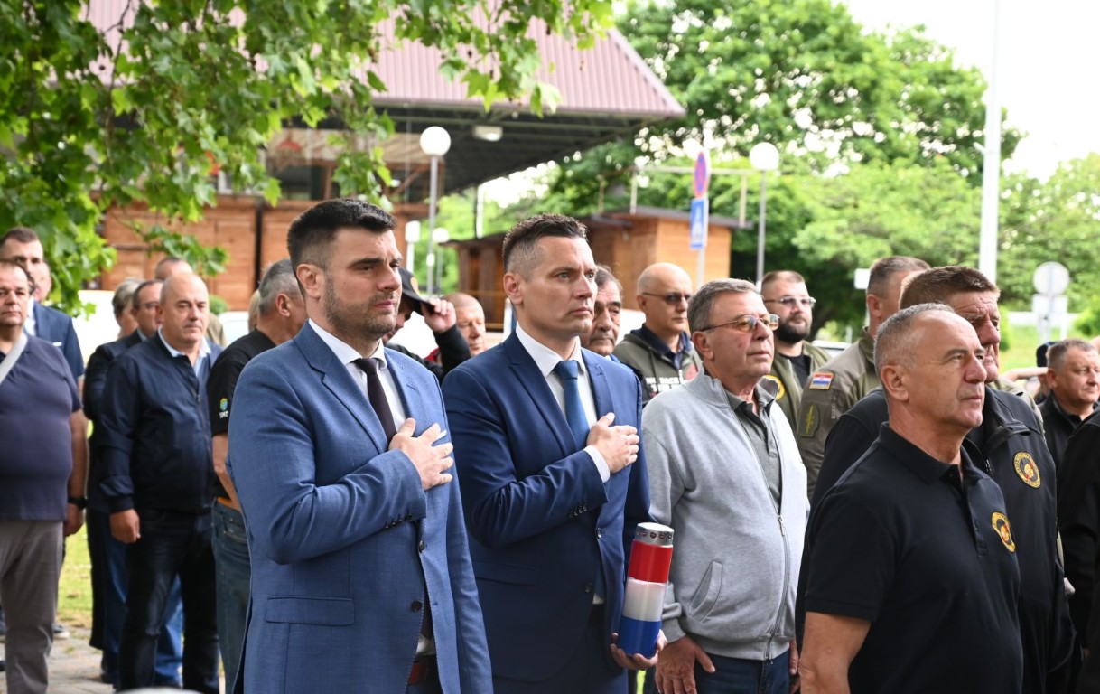 Dan državnosti Republike Hrvatske obilježen je u Sisačko-moslavačkoj županiji sjećanjem na najzaslužnije za hrvatsku neovisnost, slobodu i demokraciju, poginule hrvatske branitelje.