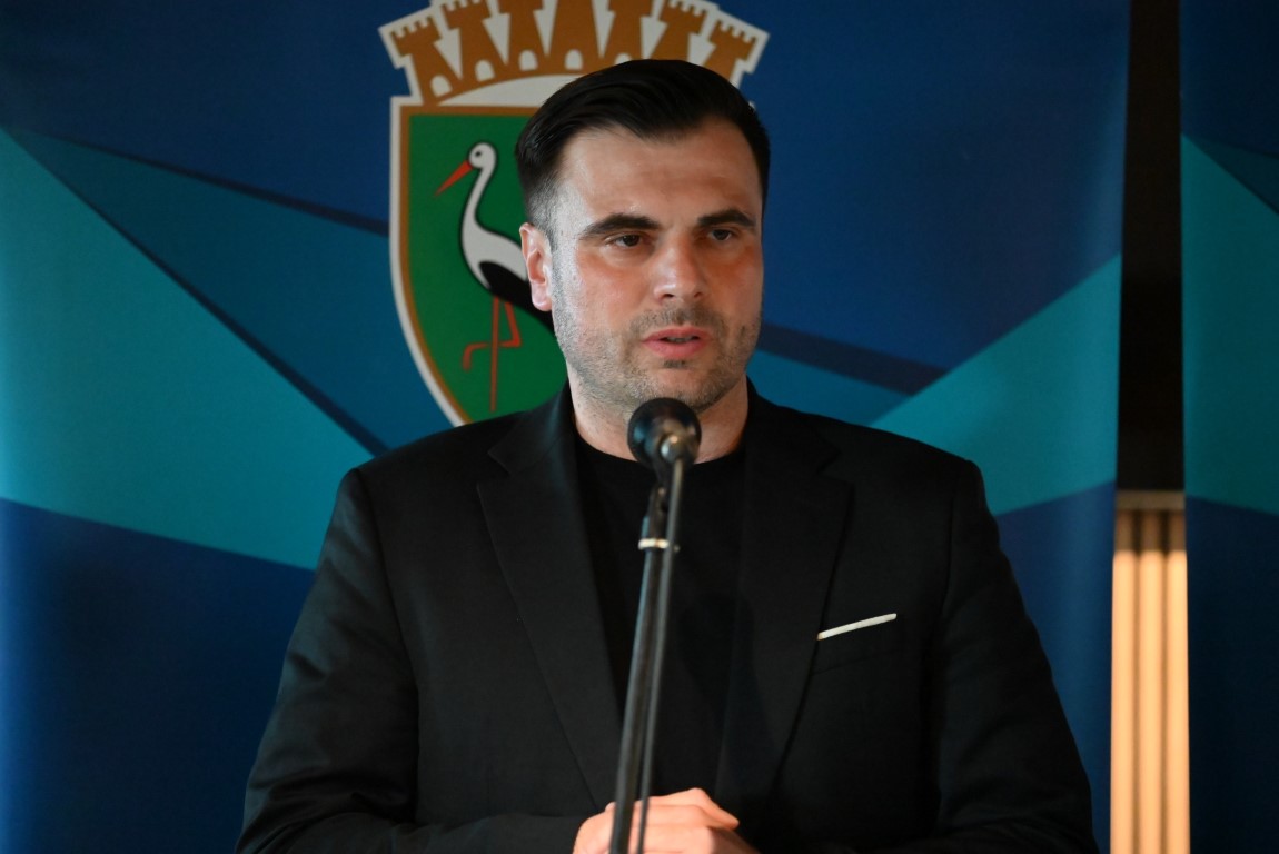 Škrlet_2