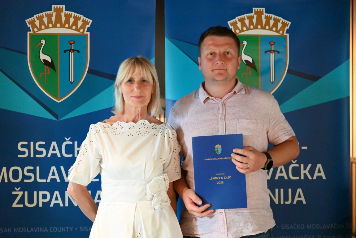 Škrlet_22