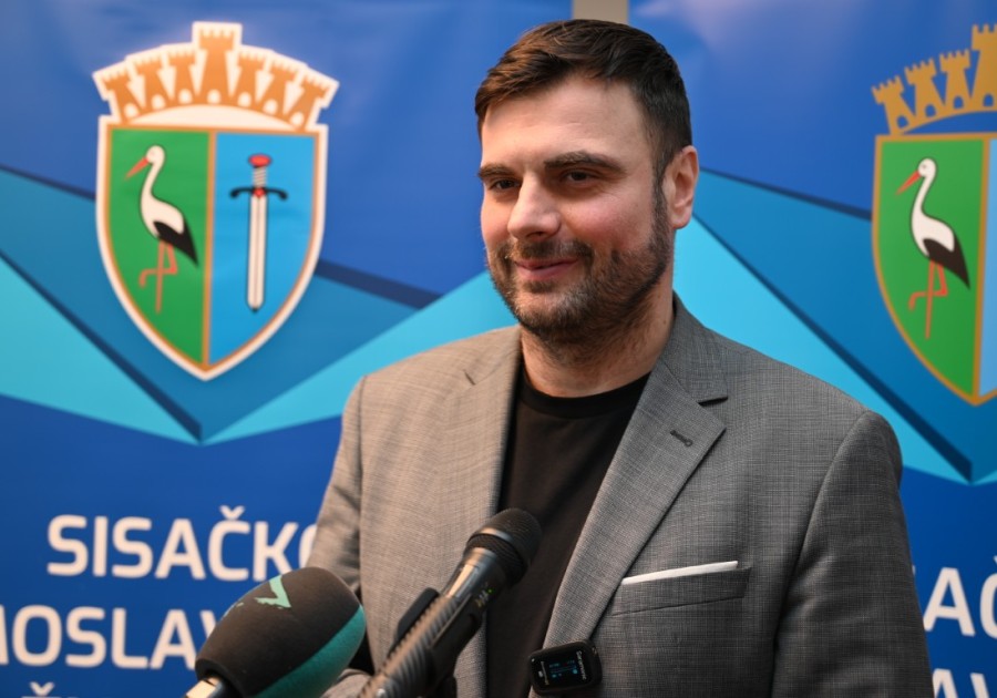 VIŠE OD 600 TISUĆA EURA ZA RAD SPORTSKIH TRENERA I NOVU SPORTSKU OPREMU