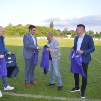 SPORTSKA OPREMA I ZA MLADE SPORTAŠE TOPOLOVCA NK TŠK 1932