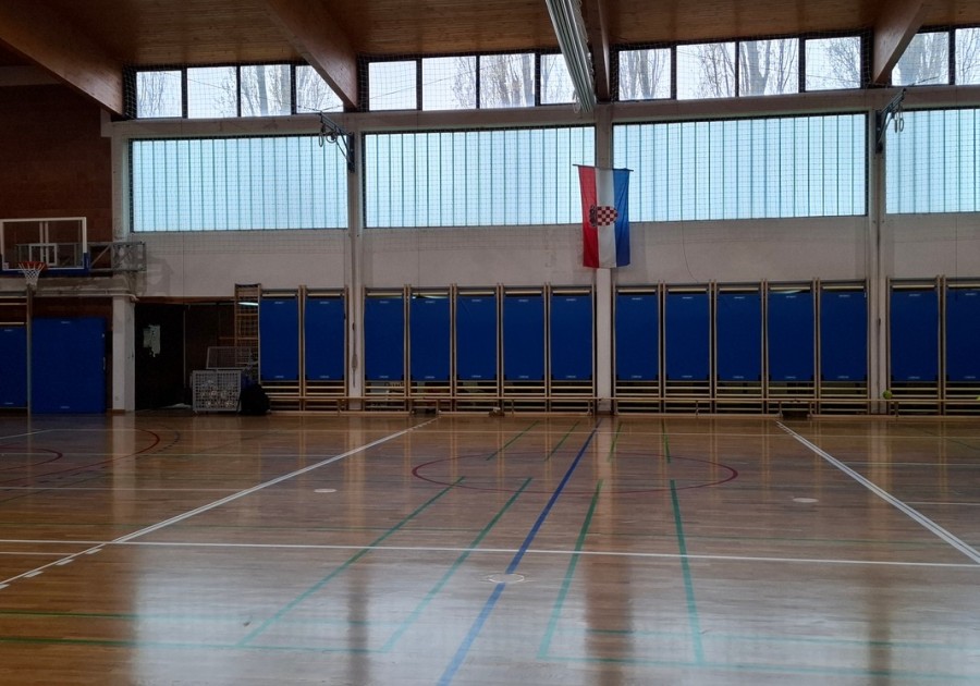 NOVI SJAJ SPORTSKE DVORANE SREDNJE ŠKOLE TINA UJEVIĆA KUTINA
