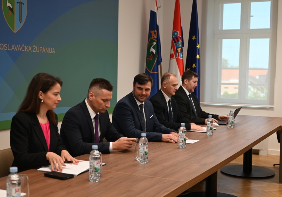 OBNOVA I REVITALIZACIJA GRADA SISKA UZ POTPORU VLADE RH I SISAČKO-MOSLAVAČKE ŽUPANIJE 