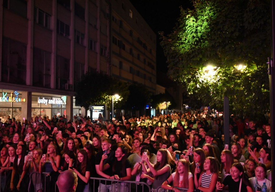Učenici uživali na koncertu Hiljsona Mandele – u subotu Festival znanosti i umjetnosti NOVsky