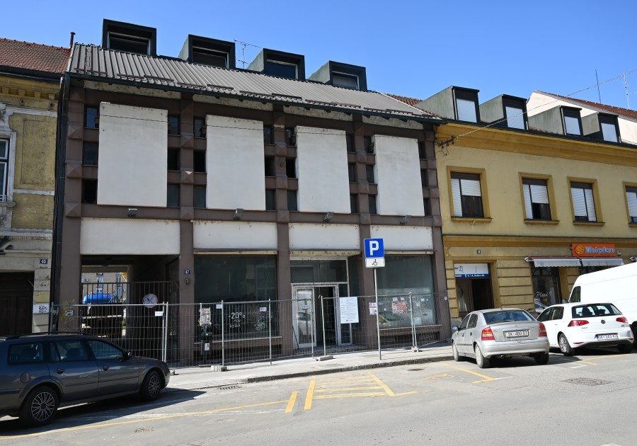 Bivša zgrada Varteksa dobiva novi život: započeli radovi na poduzetničkom inkubatoru u Sisku