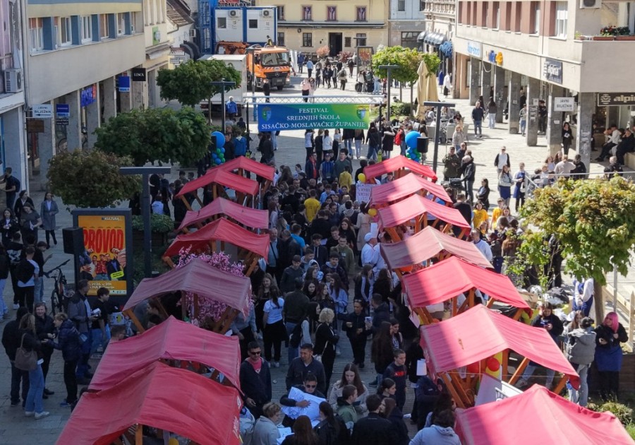 Osmaši na jednom mjestu upoznali sve srednjoškolske programe u SMŽ