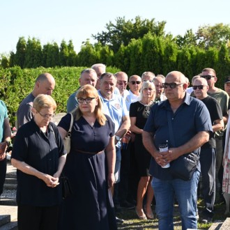 Odana počast Dubravku Pukšecu 